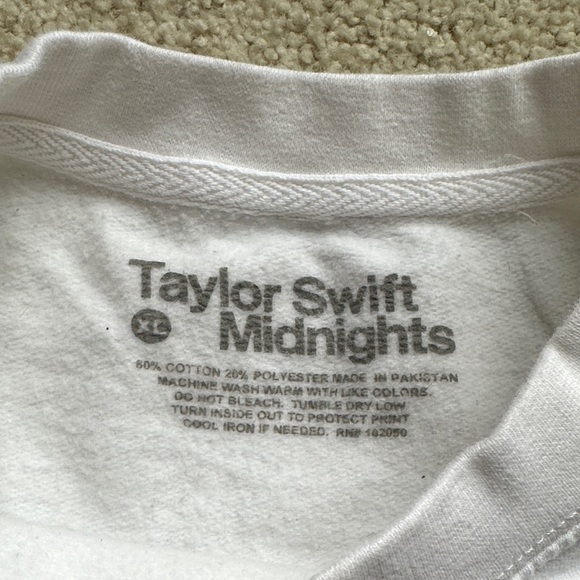Taylor Swift Merch - Picture 4 of 4